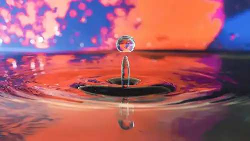 Плавучий электрогенератор из капель дождя